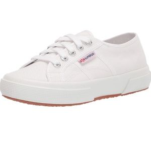 Superga Women's 2750 Cotu Classic Sneaker